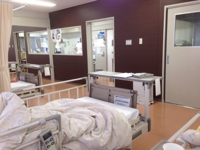治験入院中のベッドから見た風景。看護師詰所